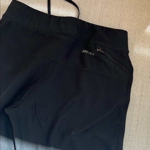 Nike Black Performance Leggings - Picture 6 of 7